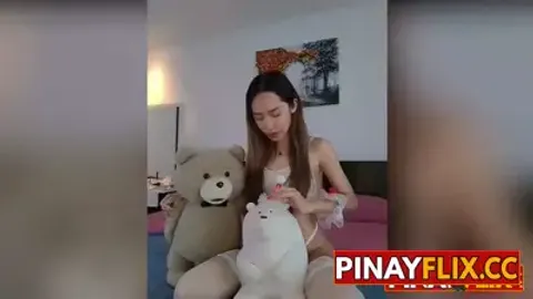 Likas na Mapaglaro si Jillian