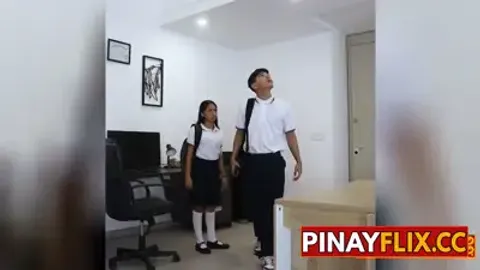 Nageskapo Sila at Tumagos Sa Kabilang Dimension