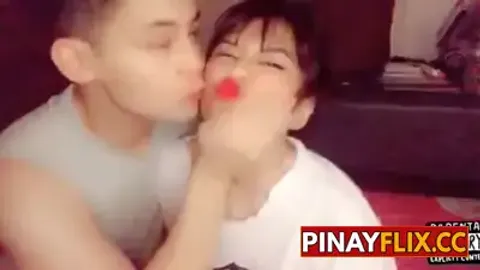Tinaniman ng Hardinero Ang Basang Lupa