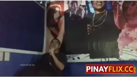 Nagvideoke Lang Siya