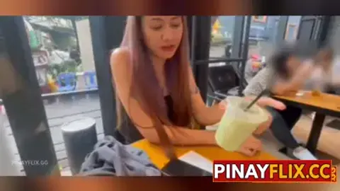 Pinagmilk Tea Muna Bago Pasukan ng Titi