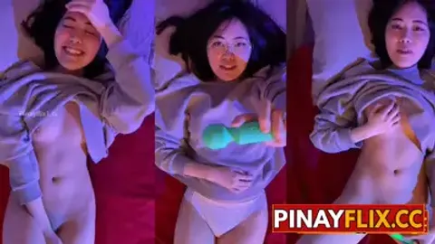 Kakaiba Ang Ngiti ni Cristy Tuwing May Nakasiksik sa Puki